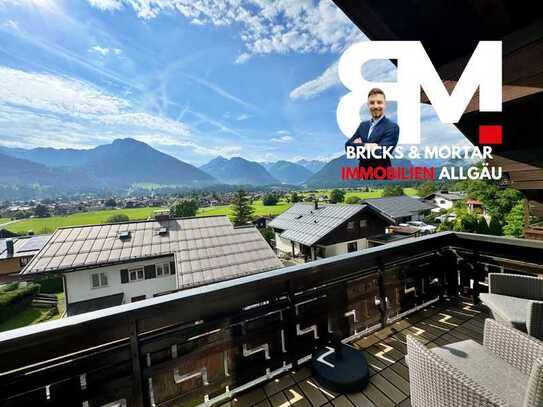 Blick über Oberstdorf und in die Alpen - traumhaft gelegenes 2-Familienhaus in Oberstdorf