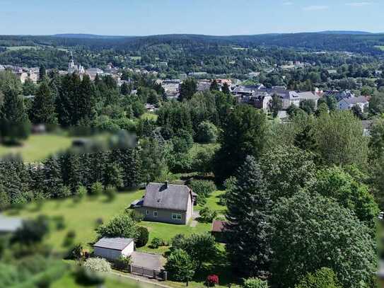 Ein Traum im Grünen! Schönes EFH mit 3.470 m² großem Garten in herrlicher Lage in Adorf / Vogtland