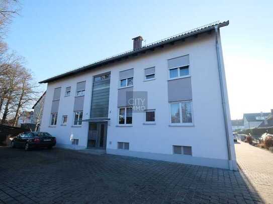 Einziehen und Wohlfühlen - Erdgeschosswohnung mit EBK,Terrasse, Garten u. Stellplatz in ruhiger Lage