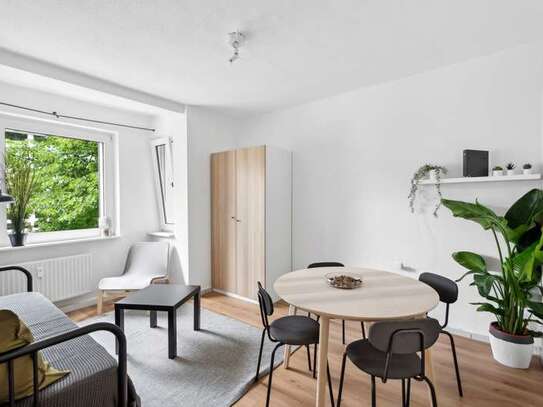 Stylish furnished 3-bedroom apartment near Gemarkenplatz