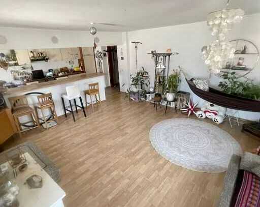 Vollständig renovierte 2-Raum-Wohnung mit Einbauküche in Cottbus