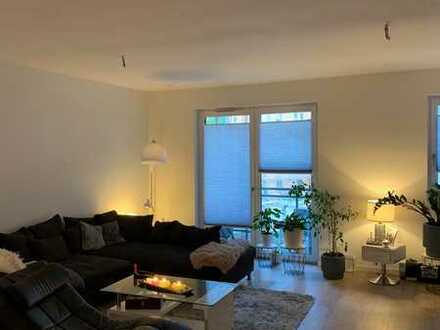 Schicke 3-Raum-Wohnung mit gehobener Innenausstattung mit Balkon und Einbauküche in Oranienburg