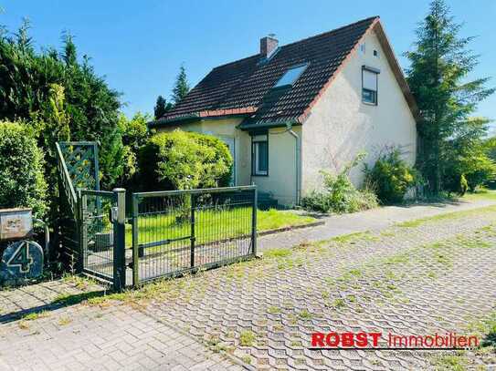 In Ostseenähe - Grundstück am Feldrand mit EFH und zusätzlichem Wohnhaus