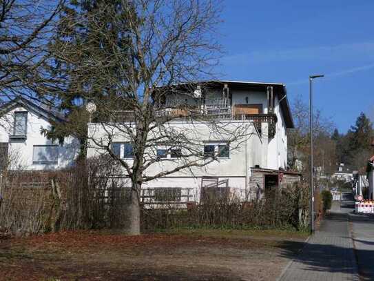 Tolle Blicklage Georgenborn: großes Haus für 2 Familien!