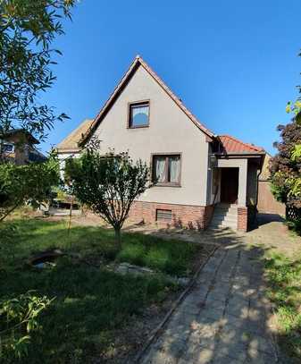 relax in the green - Freistehendes Einfamilienhaus in Stadtsiedlung mit großer Doppelgarage