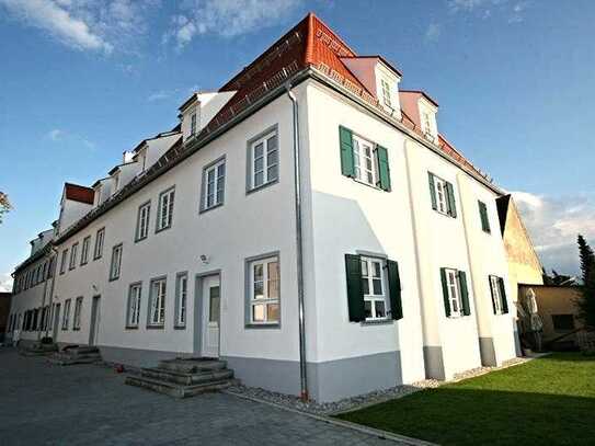 Mozarthaus Stadtbergen - 3 ZKB Maisonettewohnung mit eigenem Eingang