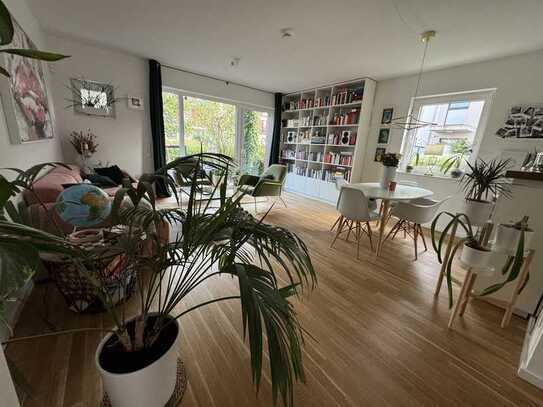 Moderne Maisonette-Wohnung mit Garten im Neubauquartier Jenfelder Au