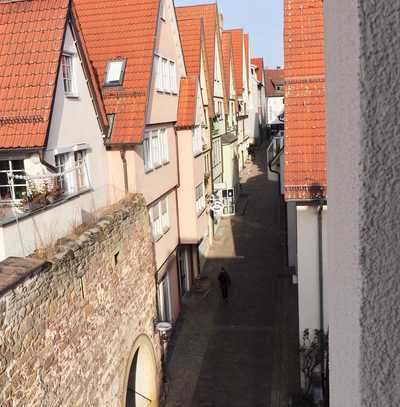 Charmante 1-Zimmer Dachgeschosswohnung in den Marktplatzgassen von Leonberg