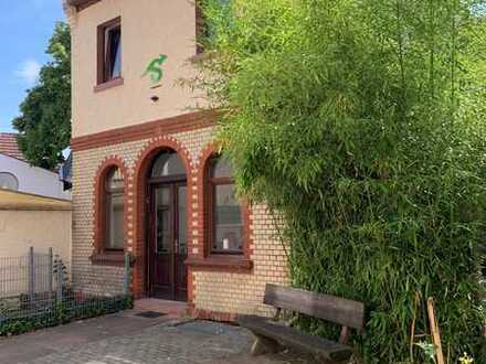 **** STILALTBAU AUF DER BELIEBTEN BREITE STR. ***