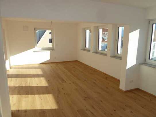 Babenhausen Stadtflair – Einzug sofort – 4 Zi-Wohnung 107,6 m² , Balkon , Fahrstuhl , Energie A+