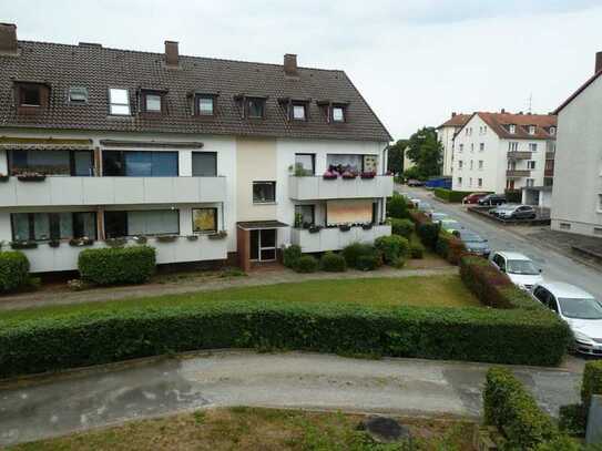 Modernisierte 2,5-Zimmer-Wohnung mit Balkon und EBK in Hameln