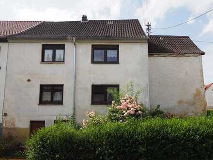 GÜNSTIGES EINFAMILIENHAUS AUF DEM LAND