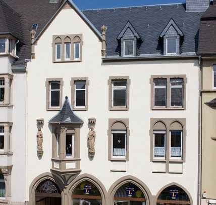 Luxuriöses 1 Zimmer-Apartment mit Dachterrasse, in bester Trier Innenstadtlage zu vermieten