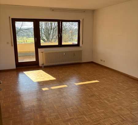 4-Zimmer-Wohnung mit Balkon und Einbauküche in Bühl