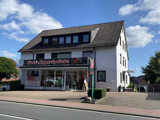 Vielseitige Gewerbeimmobilie im Zentrum, Praxis oder Büronutzung in Apotheken/Ärztehaus.