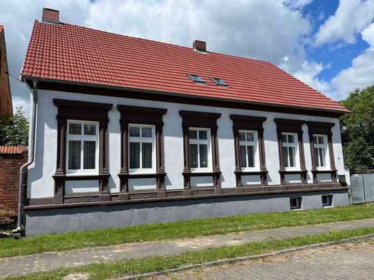 Vielseitiges Mehrfamilienhaus in Nitzow