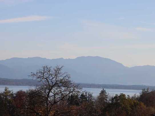 Großzügige Villa mit traumhaften Berg- und Seeblick