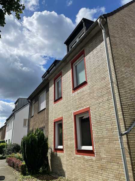 Helles Haus in ruhiger, zentraler Lage