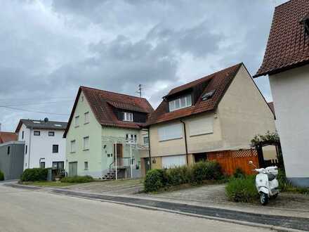Wohnhaus mit Büroanbau (ca. 300 m²), 2 Garagen + 3 PKW-Stellplätze in 71409 Schwaikheim!