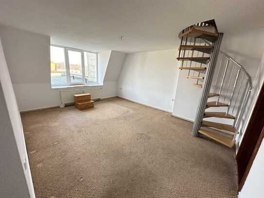 Besondere Dachgeschoss-Maisonettewohnung in schöner Innenstadtlage, mit Wannenbad & Dachterrasse!