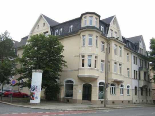 Sanierte 2-Zimmer-Wohnung mit Balkon und hochwertige Einbauküche