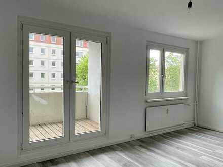 Mein neues Zuhause - 4-Zimmerwohnung in Halle-Neustadt