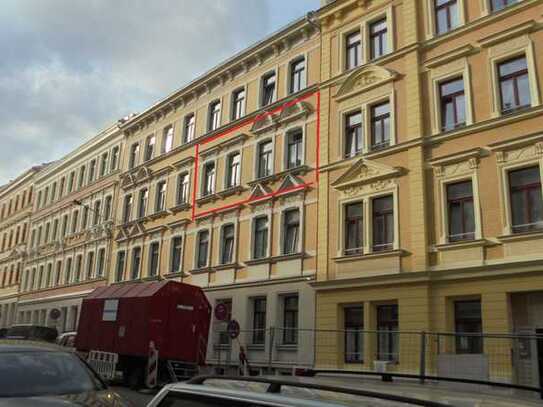 sanierte 3-Zimmer-Altbau-Wohnung mit Balkon in Leipzig Alt-Lindenau, Brunnenviertel