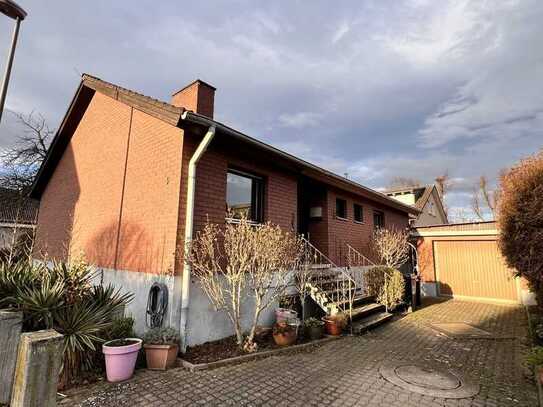 Verklinkerter Bungalow in sehr ruhiger Lage - kleiner Garten - Garage