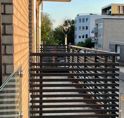 So gut wie neu! Etagenwohnung mit Balkon in ruhiger Lage in Heerdt