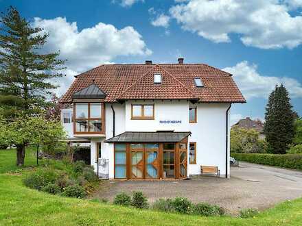 Großes Wohnhaus mit Praxis und Garten in Bad Bergzabern