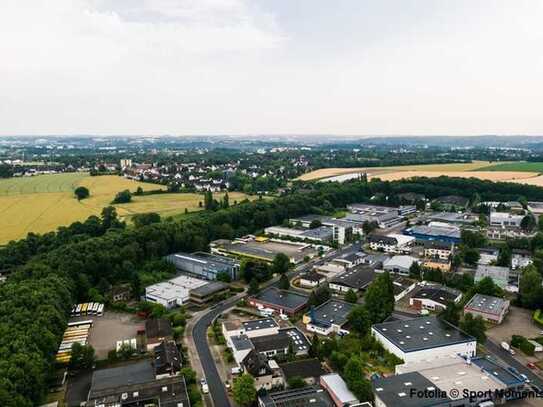 Gewerbeobjekt mit großer Produktions-/Logistik-/Lager- und Bürofläche