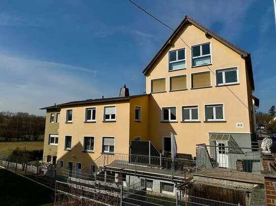 Provisionsfrei! Mehrfamilienhaus mit 8 Wohneinheiten 6,25% Rendite