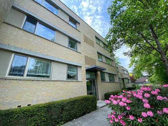 Modernisierte 4-Zimmer-Wohnung mit Balkon in grüner Lage