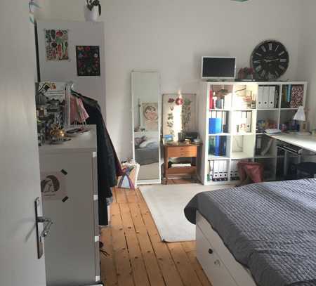 Hübsche, Altbau-Wohnung mit Balkon u. Gartennutzung, zentrale Lage in Wiemelhausen WG-fähig