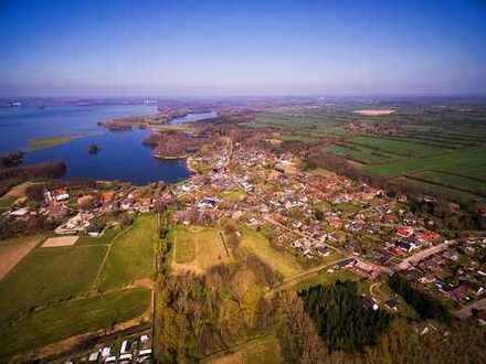 SH, Nähe Eutin, Dreifamilienhaus mit 3 WE+ 1 Bungalow zu verk.