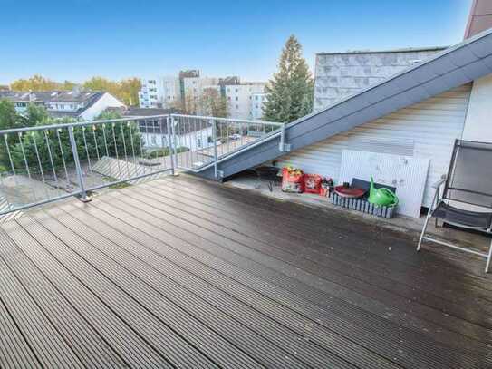 Attraktive Aussichten: Vermietete 4-Zimmer-Maisonette-Wohnung mit Dachterrasse