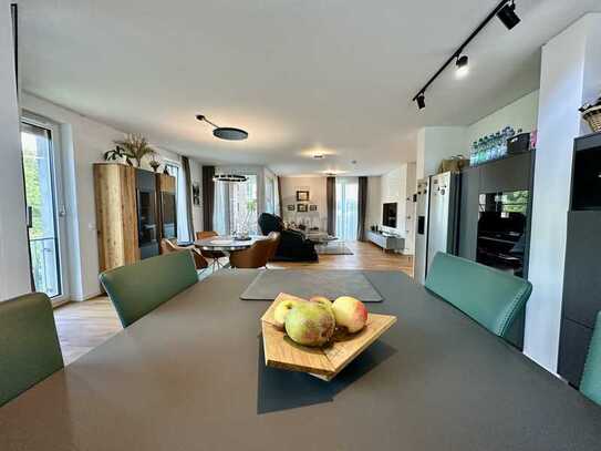 EXKLUSIVES PENTHOUSE IN DER WASSERSTADT: SMART-HOME, 2 LOGGIEN, DESIGN-TAGESLICHTBAD & LUXURIÖSE AUS