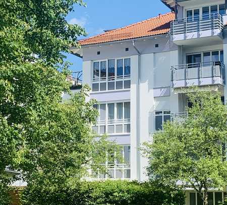 Charmante 2-Zimmer-Dachgeschoss-Wohnung mit Bergblick