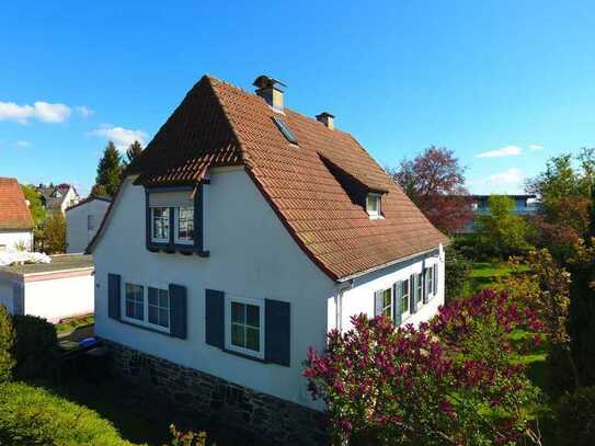 Landhaus mit großem Garten in ruhiger Zentrums-Lage von Braunfels