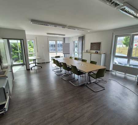 Helles Büro an B300 54,5m², Gewerbepark Acht 300