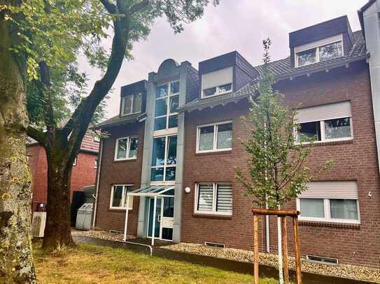 Komfortable Zwei-Zimmer-Wohnung mit Loggia in Mönchengladbach-Rheydt