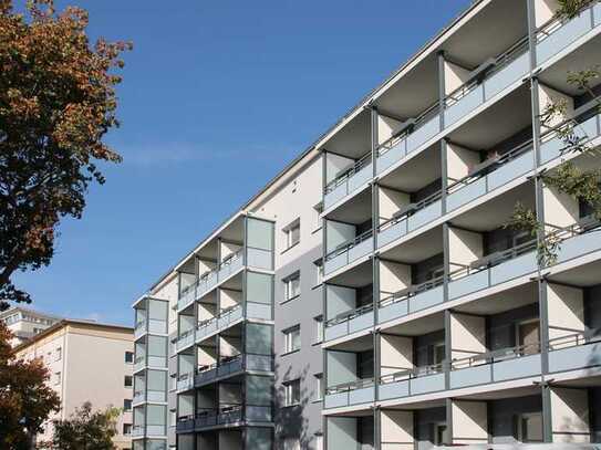 2-Raum-Wohnung im Stadtzentrum Geras mit Aufzug, Balkon und Dusche