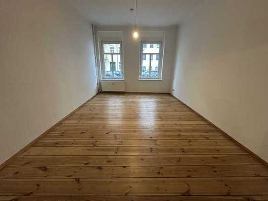 *NEU* 1-Zimmerwohnung mit Balkon am S-Bhf. Adlershof!