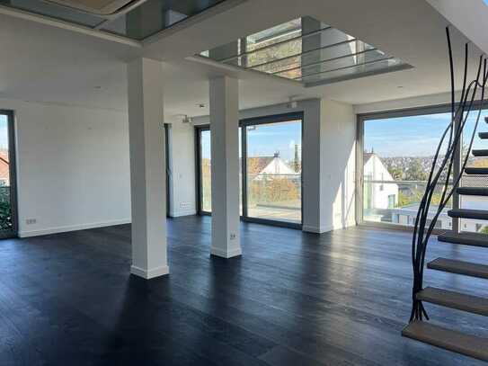 Sonnenberg, Blicklage, 2 Terrassen, Gas-Kamin, Aufzug, EBK, 2x Garagenplatz, hochwertige Ausstattung