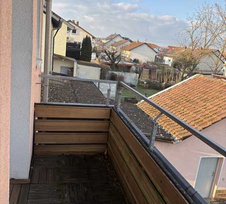 4-Zimmer Wohnung mit Einbauküche & Balkon in Bad Rappenau!