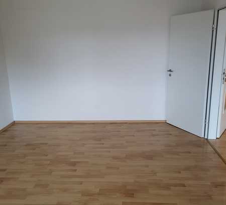 Attraktive 3-Zimmer-Wohnung mit Balkon in Hof