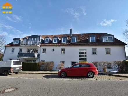 Kapitalanleger aufgepasst: Vermietete 2-Raum-Wohnung mit Balkon und TG-Stellplatz in Burkhardtsdorf