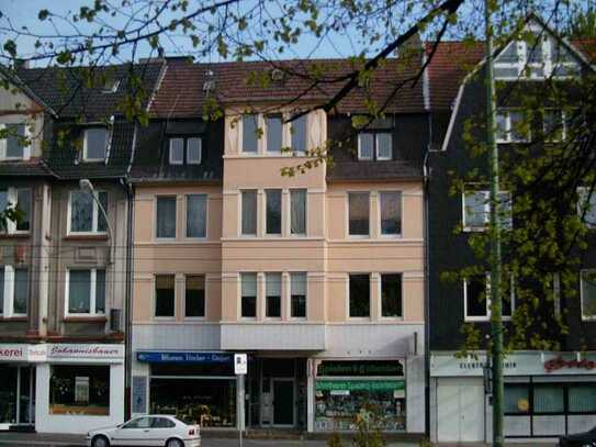 Nahe des Klinikums! Charmante, 2-Zimmerwohnung Dachgeschosswohnuhng in Essen-Holsterhausen