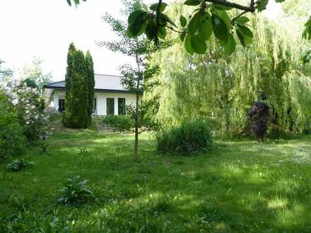 Ihr neues Zuhause! Einfamilienhaus der Extraklasse, barrierefrei, mit integrierter Garage!