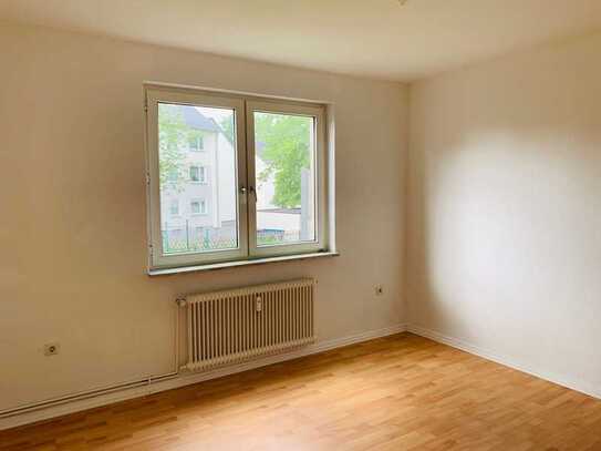 *ein mietfreier Monat* Dreizimmerwohnung sucht neue Mieter